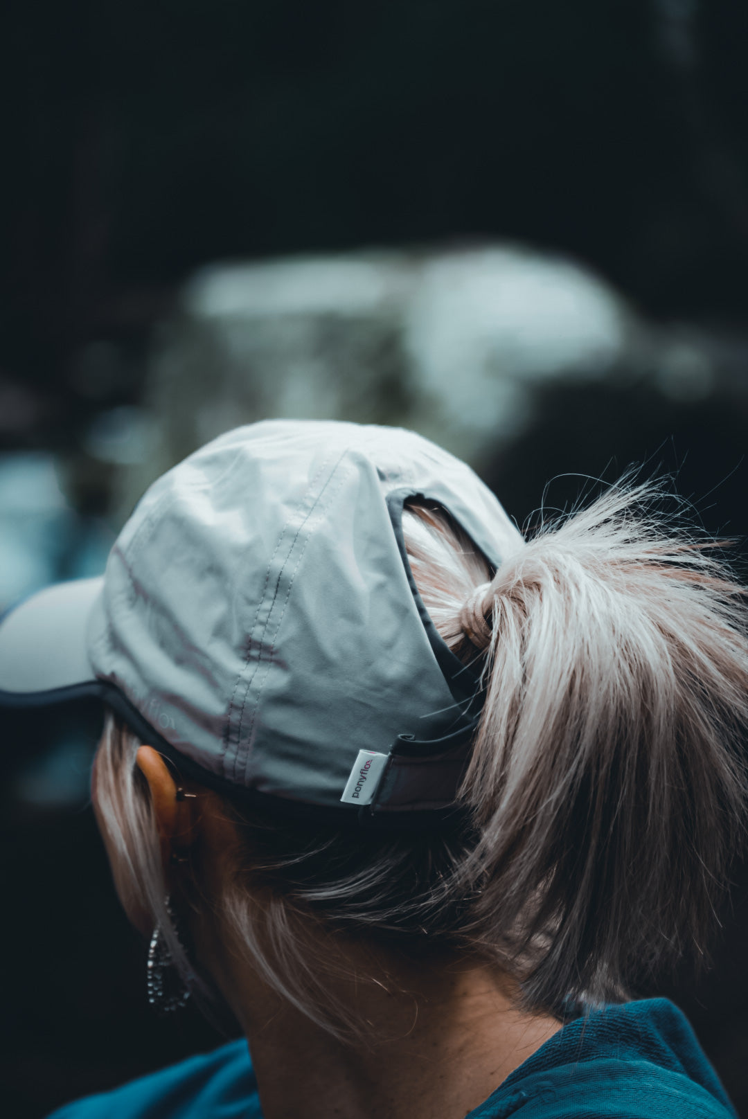 Long Hair Best Hats For Ponytails Ponytail How To Wear A Baseball